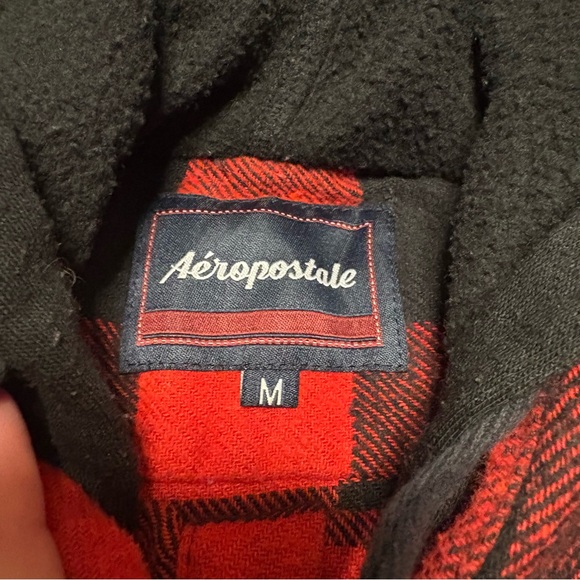 Aeropostale Red and Black Plaid Men's Shirt with Hood - Picture 9 of 11